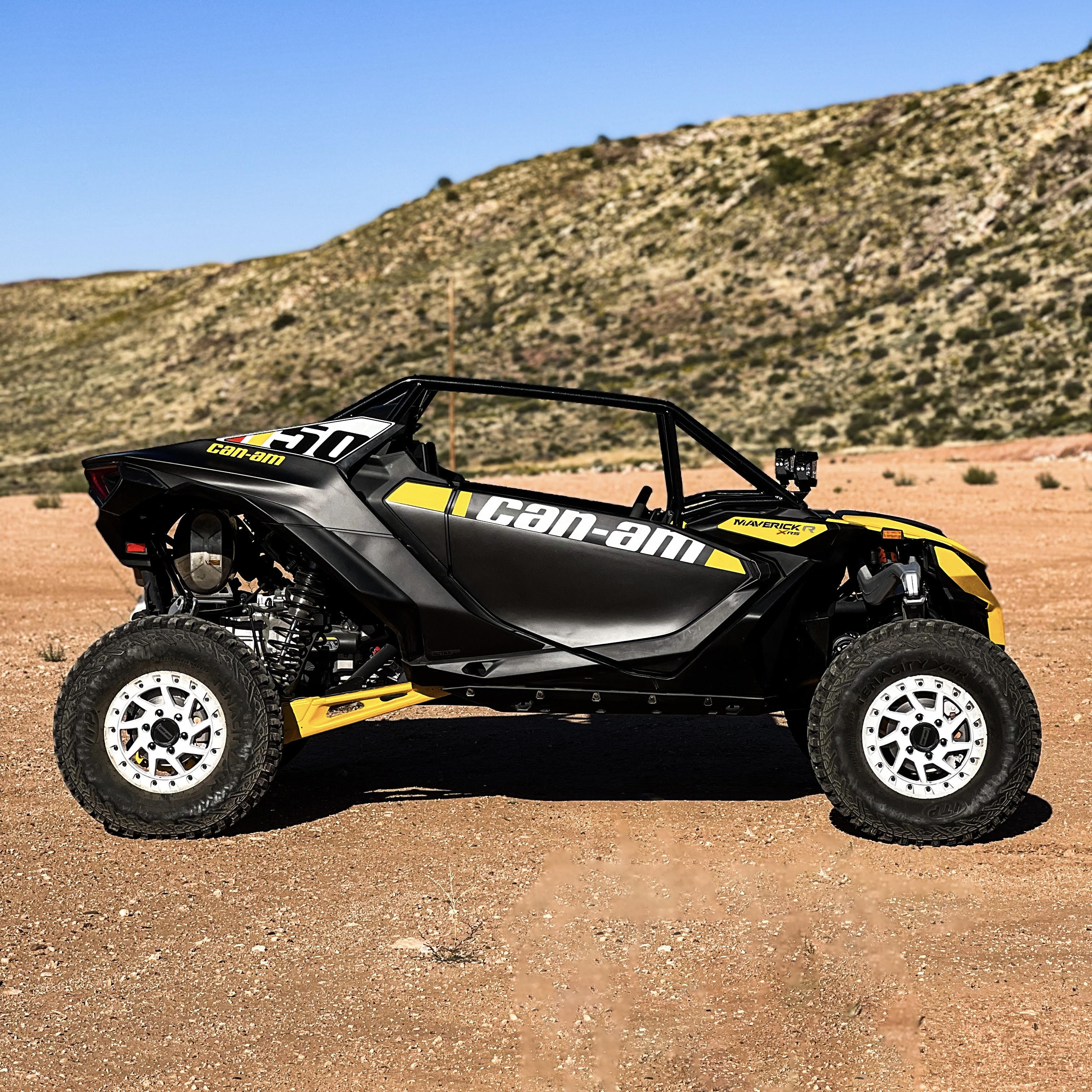 Mav R 2-Seat "Desert" Roll Cage