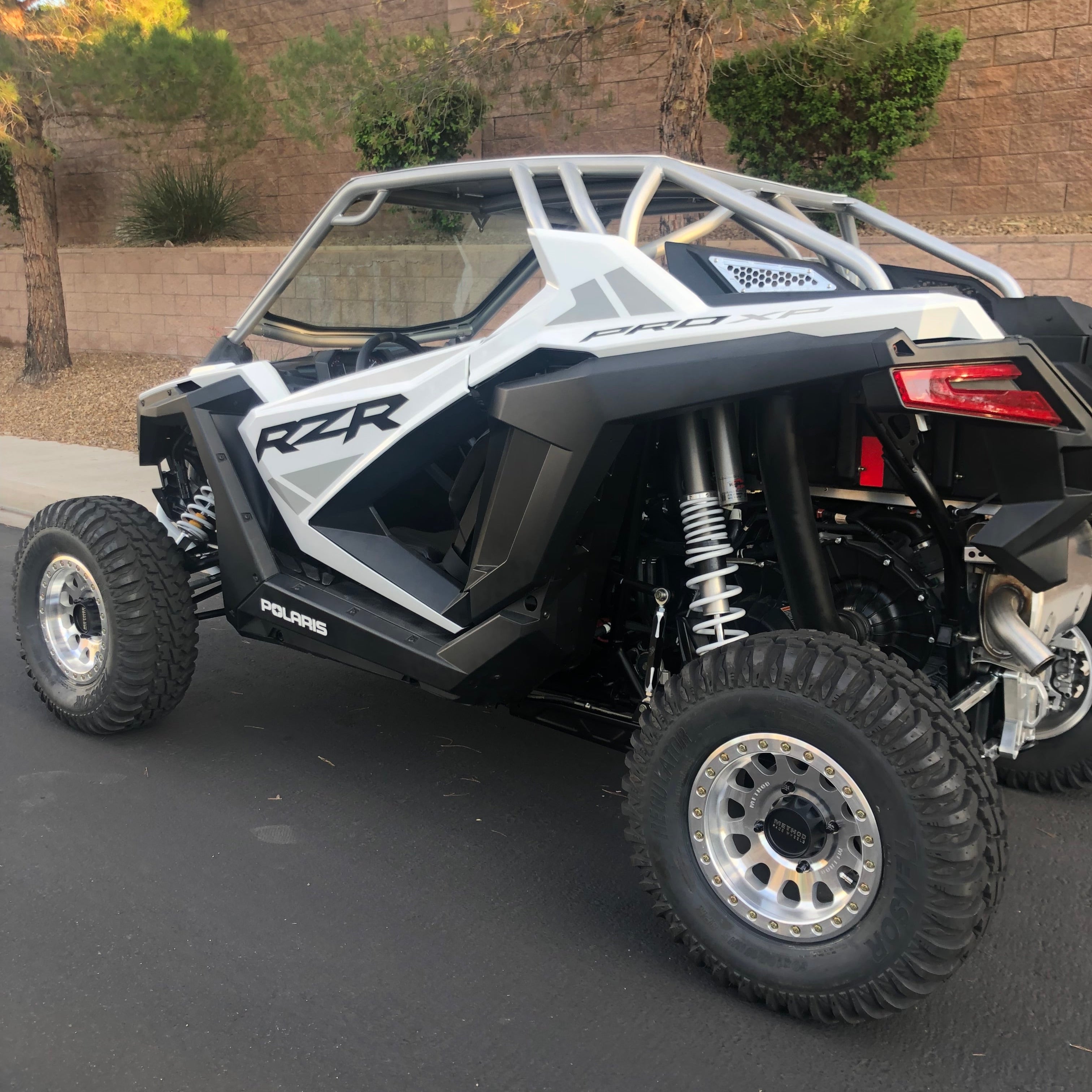 RZR Pro XP 2-Seat Roll Cage